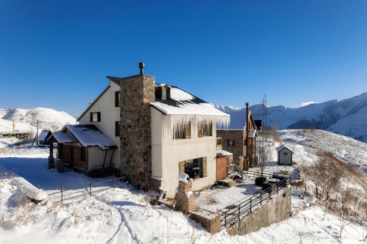 Snow Time Cottage 구다우리 외부 사진